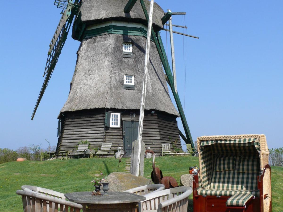Beautiful Authentic Mill Close To The Beach Wangels Стая снимка